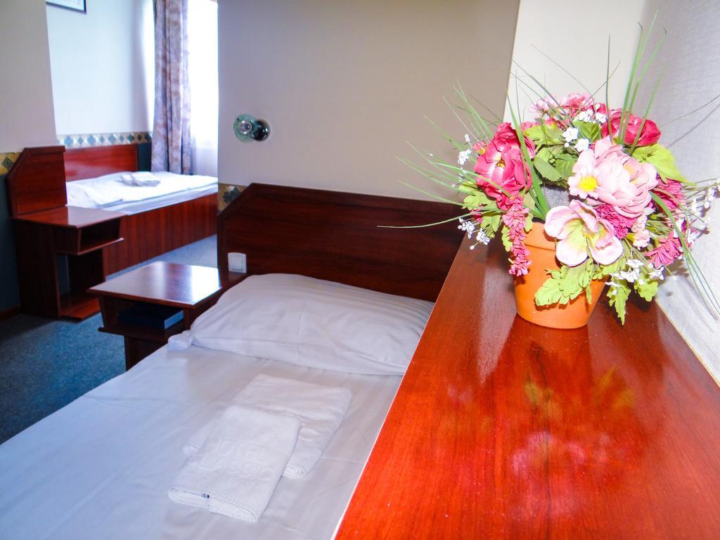 Classic Hotel Budapest Bagian luar foto