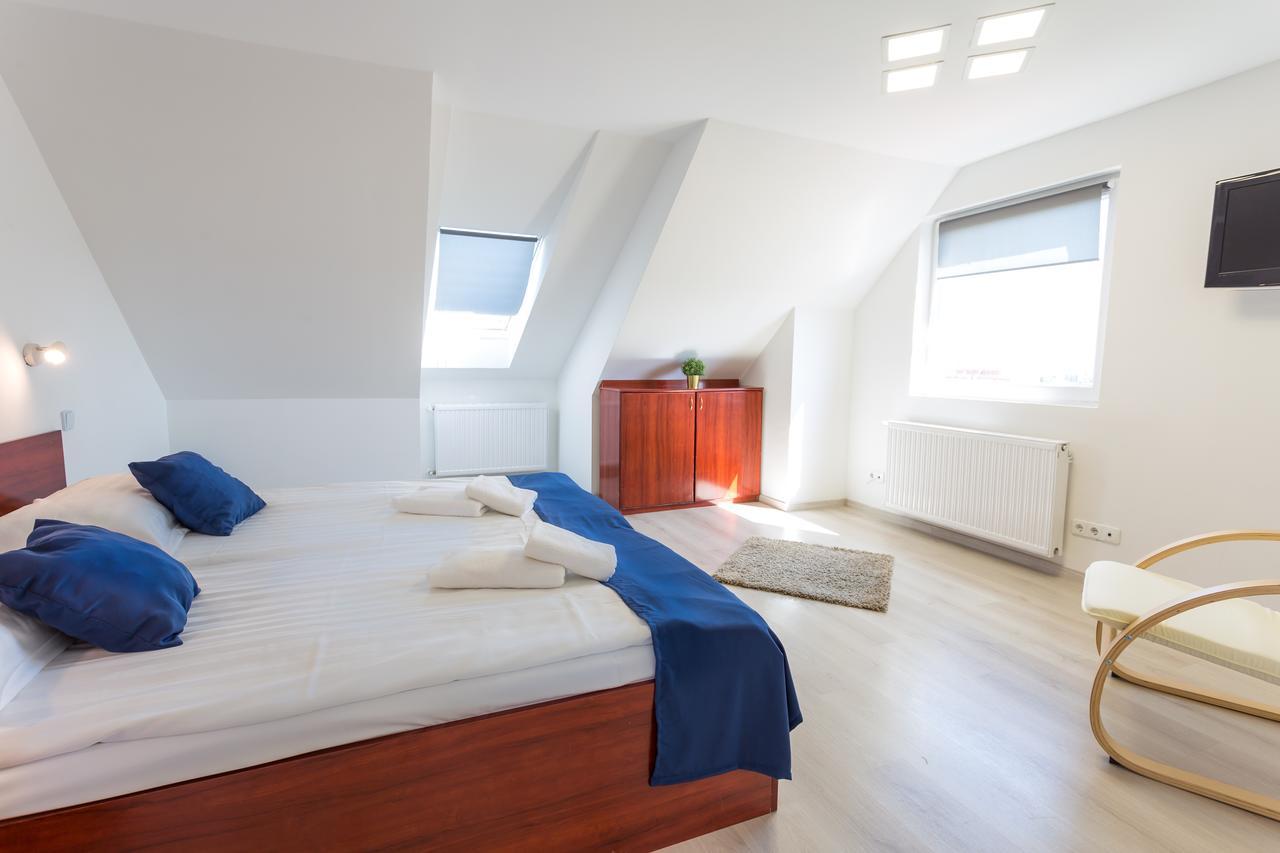 Classic Hotel Budapest Bagian luar foto